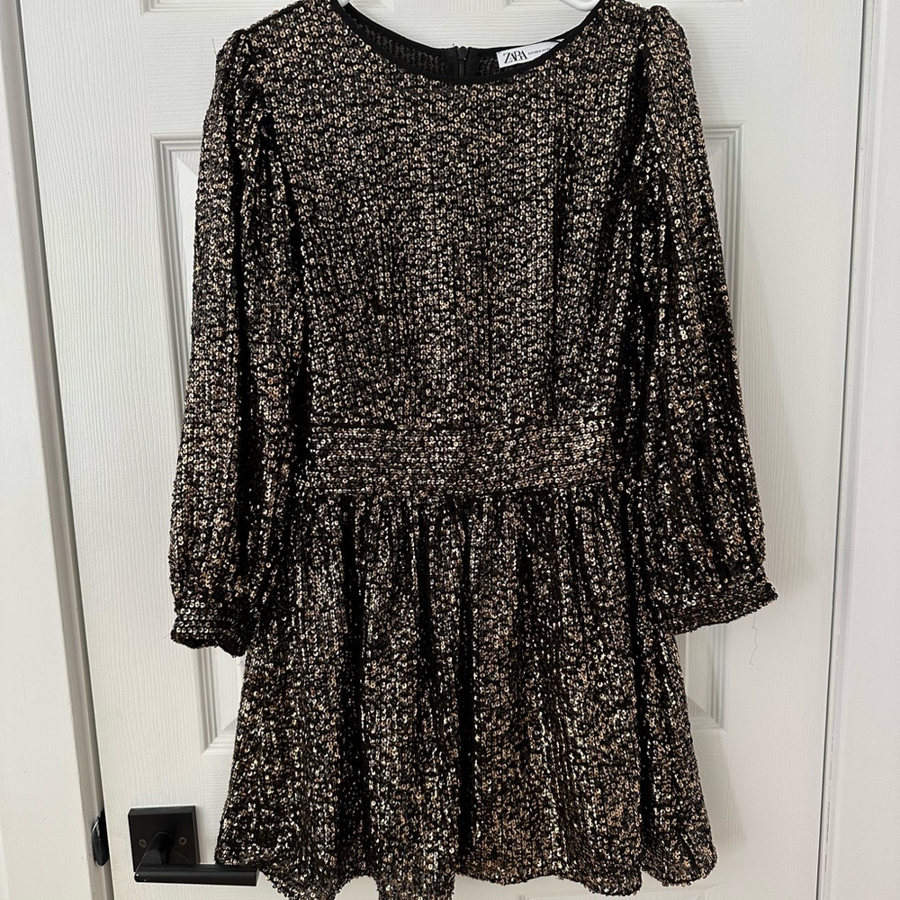 Zara - Black and Gold Sequin Dress - XS/S